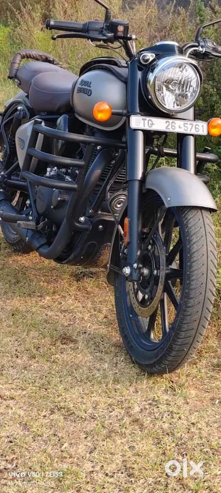 2024 oct model classic gunmetal grey best in condition