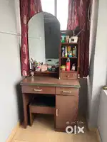 Dressing mirror