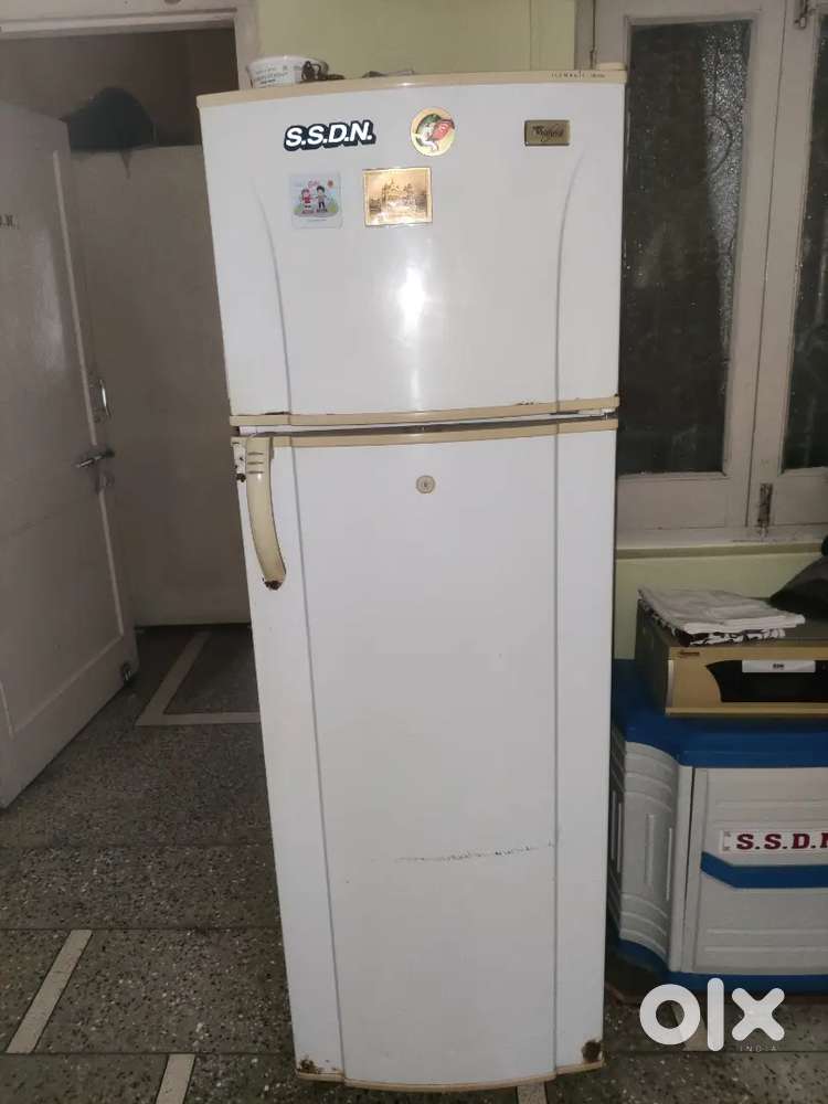 Whirlpool 285 ltr double door supercool superfast magic fridge