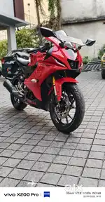 R15 version 4 only 22000 kms