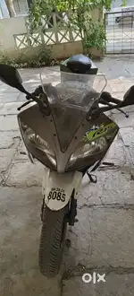 R15 v2 special edition very good condition
