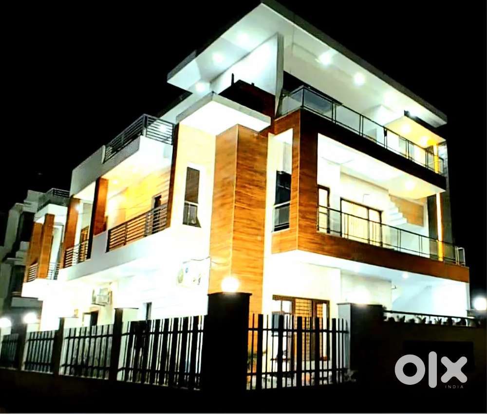 3 BHK - Super Spacious - 1st floor - Corner Kothi