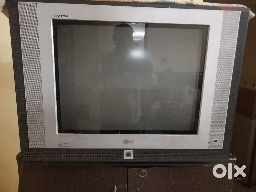 SellL old TV