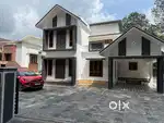 ഒരു അടിപൊളി രണ്ട് നില വീട് , പാലാ - കോട്ടയം റോഡിൽ