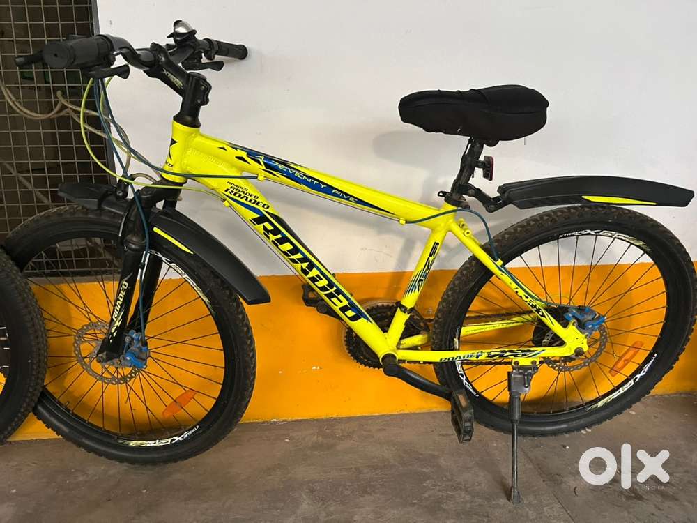 Roadeo 26T 21 Gear Neon Green cycle