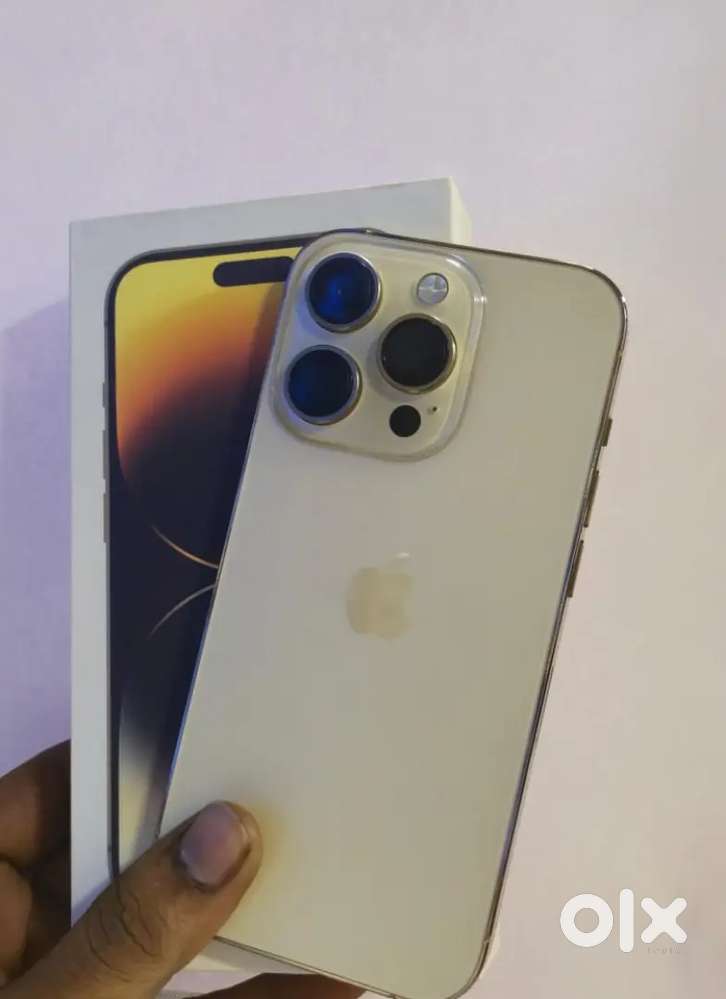 I PHONE 14 PRO MINT CONDITION 256GB , WITH ALL ACCESSORIES