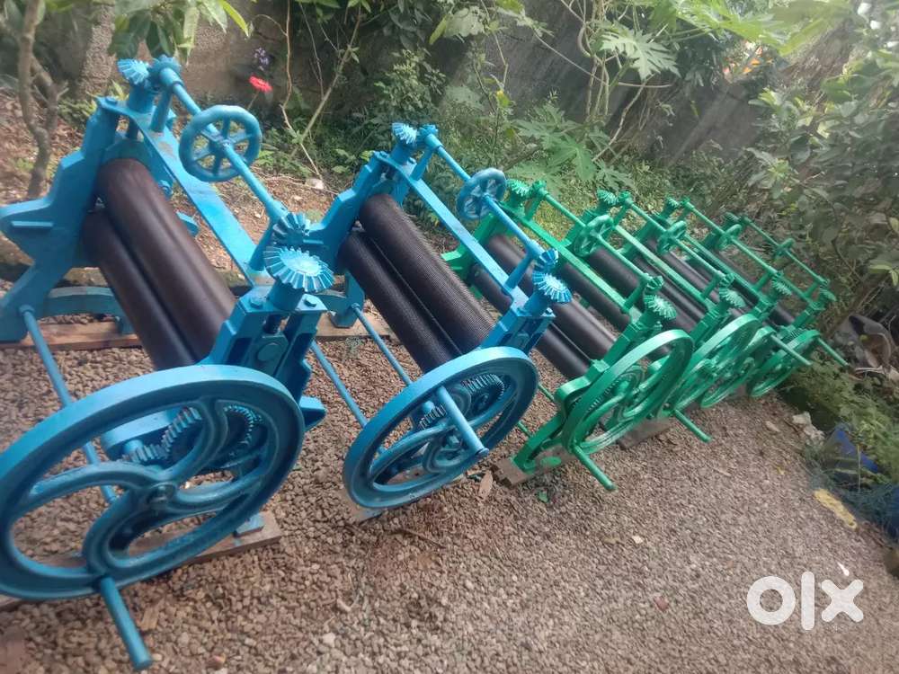 Rubber roller machine