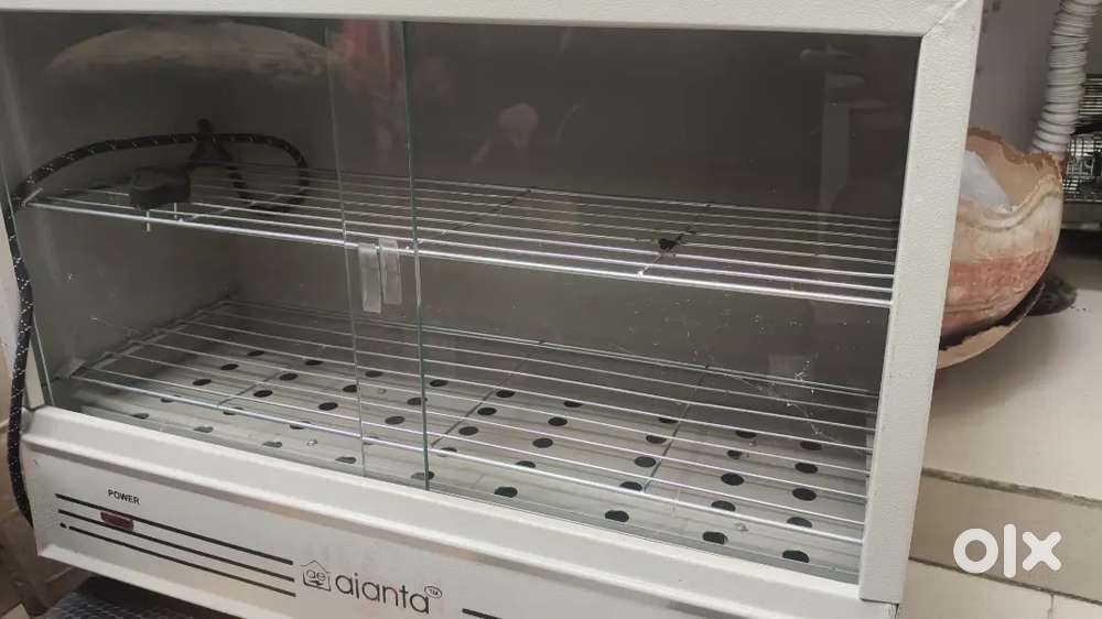 Electric petties hot case oven