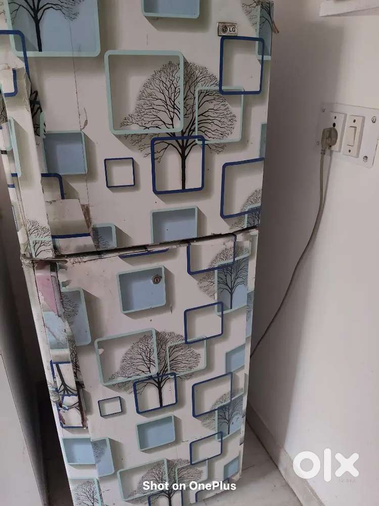Fridge is available for sale in Dwarka sector 23