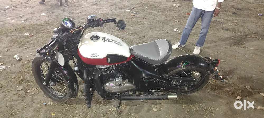 Supar condition hai ek new hai