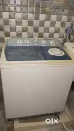 L.G. semi automatic washing machine