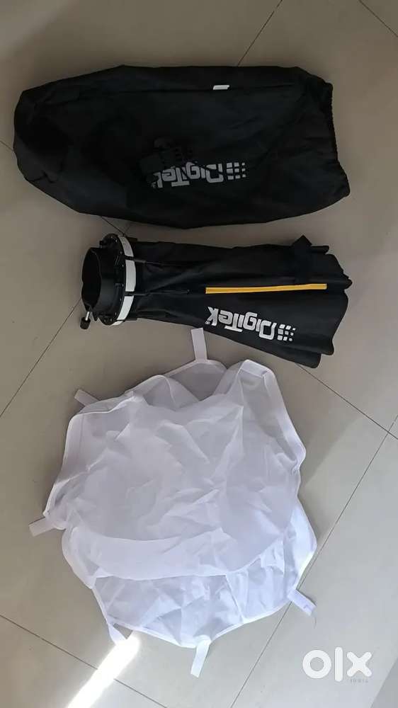 Brand New Softbox Only 1 Week Old  S2 Mount