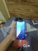 Selling iphone 11