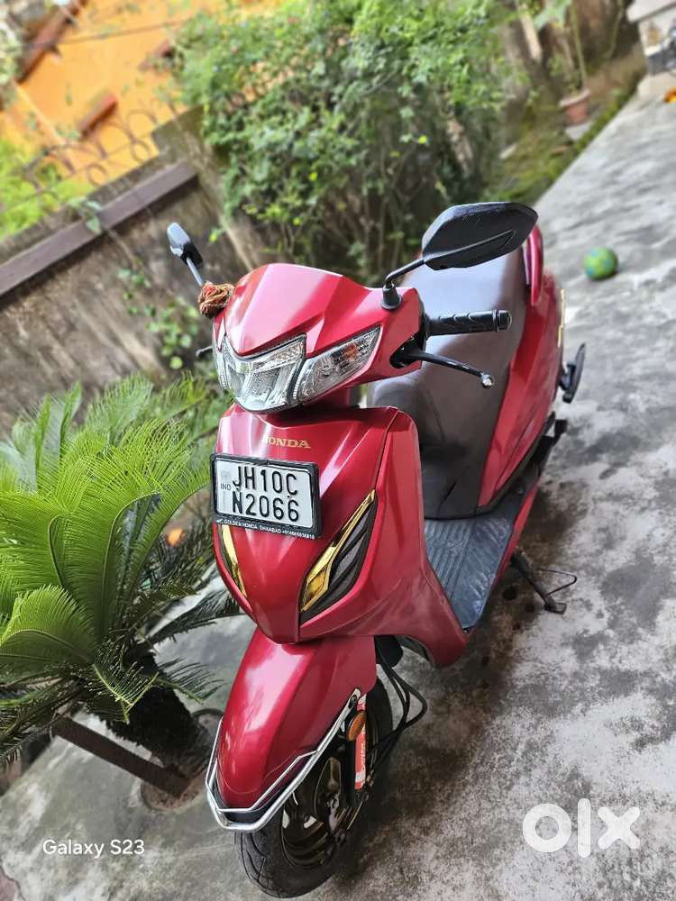Fix price Honda activa 6g less than drive good condition