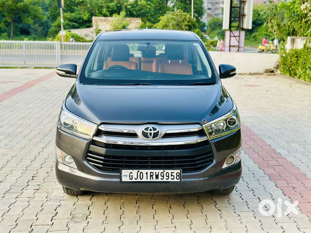 Toyota Innova Crysta 2.4 V 8 STR, 2017, Diesel