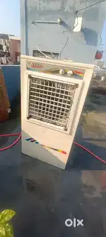 3 year old cooler with heavy cooper motor