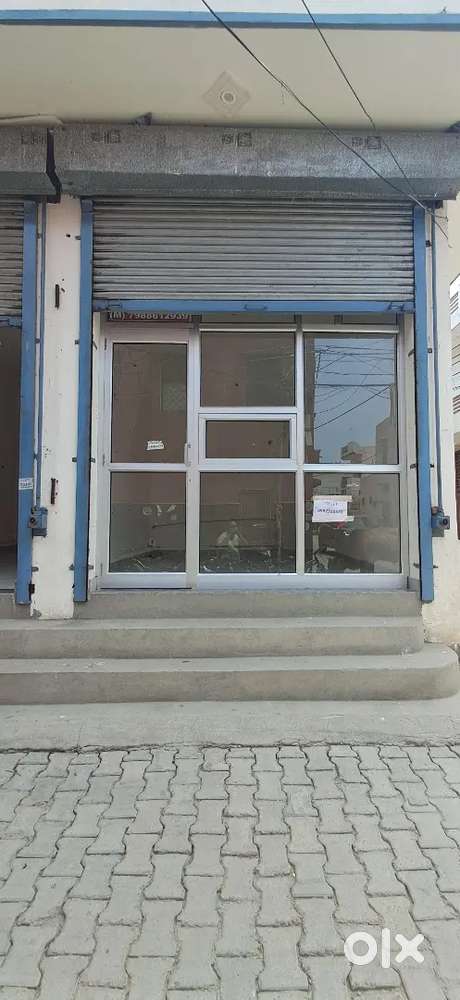 Shop and Office for rent