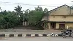 Building with spacious land for rent