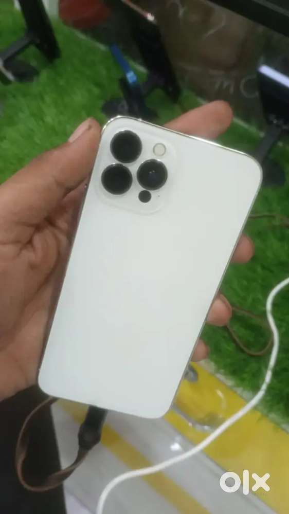 Iphone x  to 13 pro converter phone 256 GB