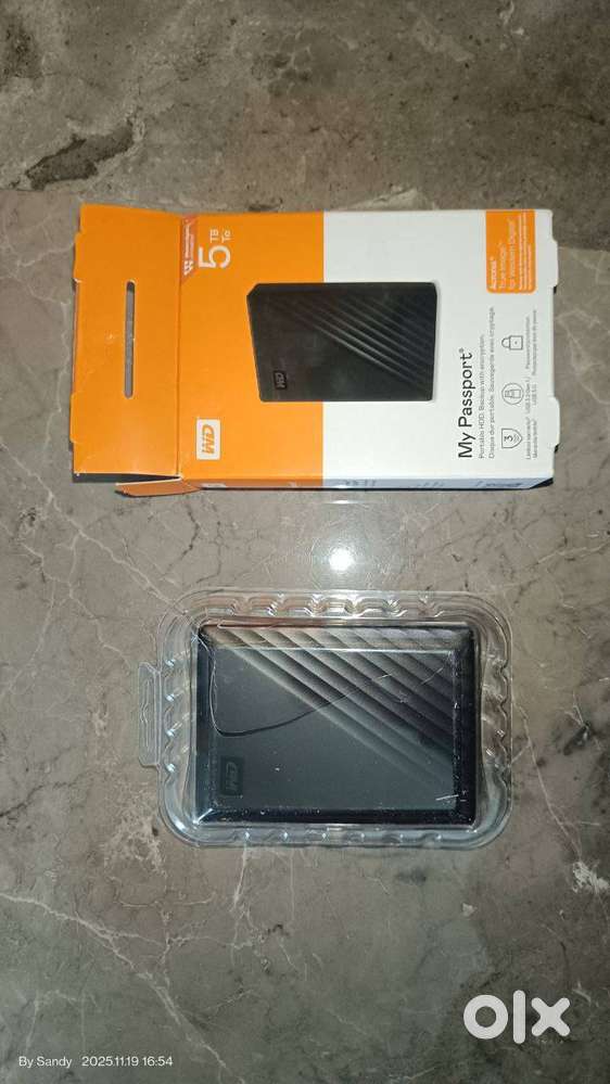 WD 5TB PASSPORT EXTERNAL HARD DRIVE