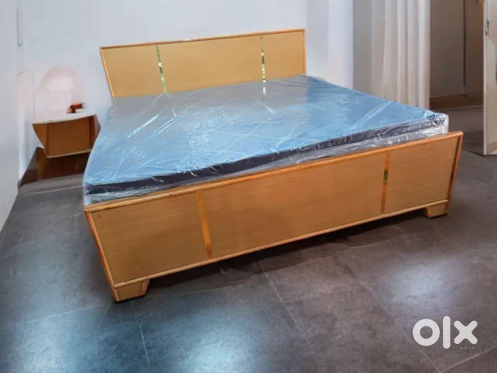 15 years guarantee pure wooden box wala bed