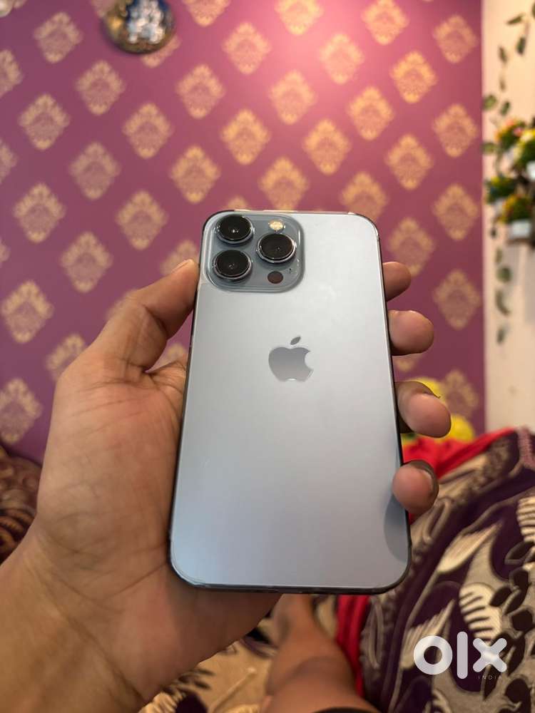 iPhone 13 pro blue