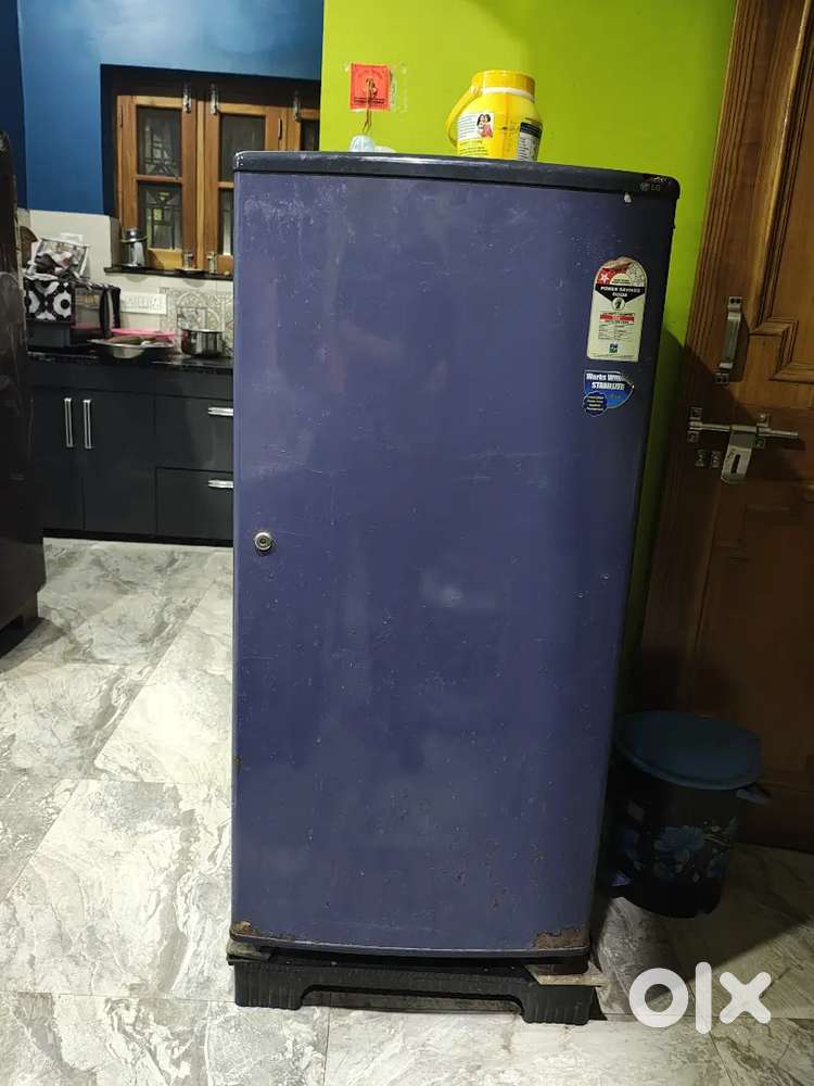 Single door fridge