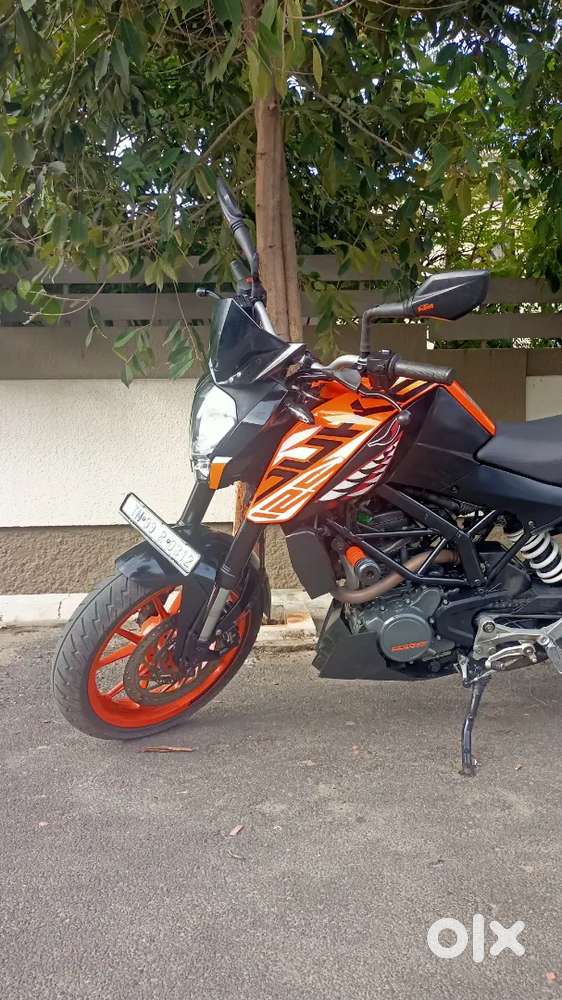 KTM Duke 125