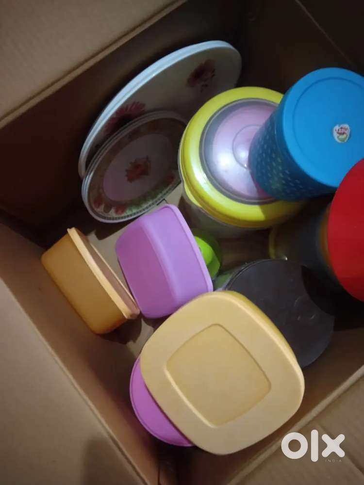 Kitchen and cooking items