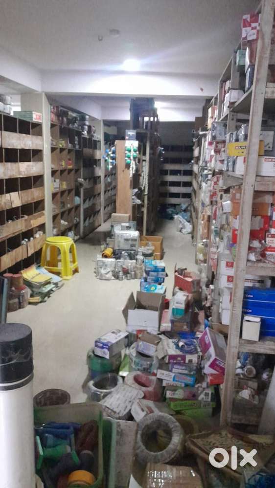 Electronics and plumbing items