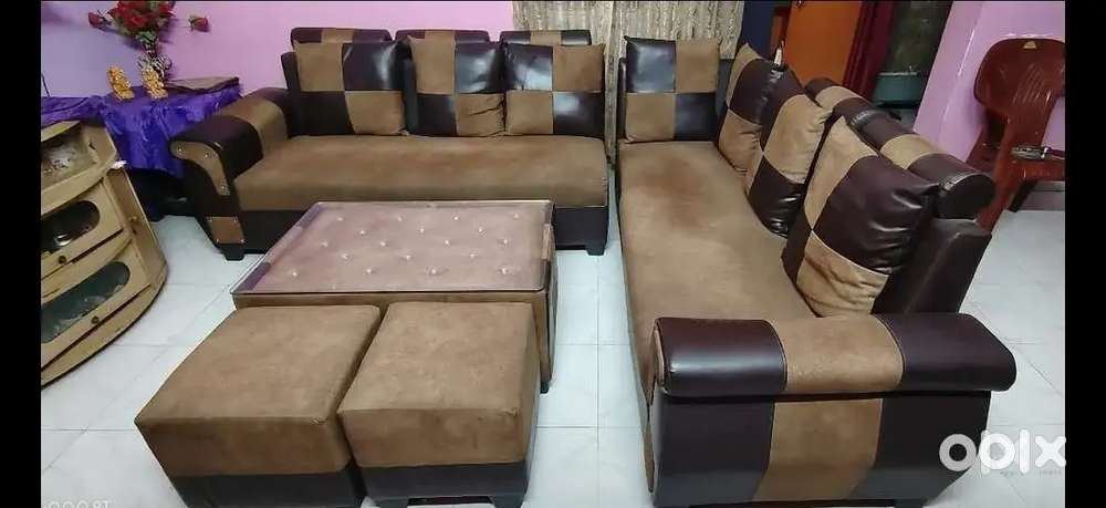 Excellent condition L shape sofa with centre table for sale