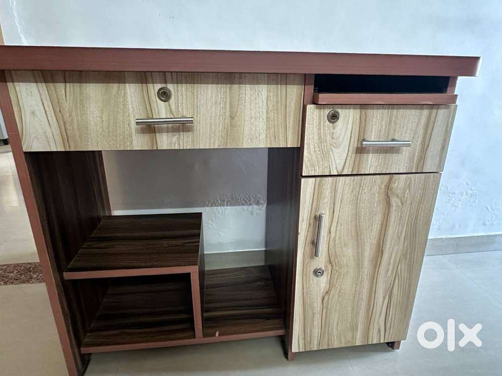 Computer/Laptop Table & Chair