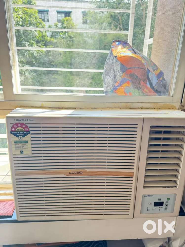 1.5 Ton Lloyd Havells window A/C with stablizer