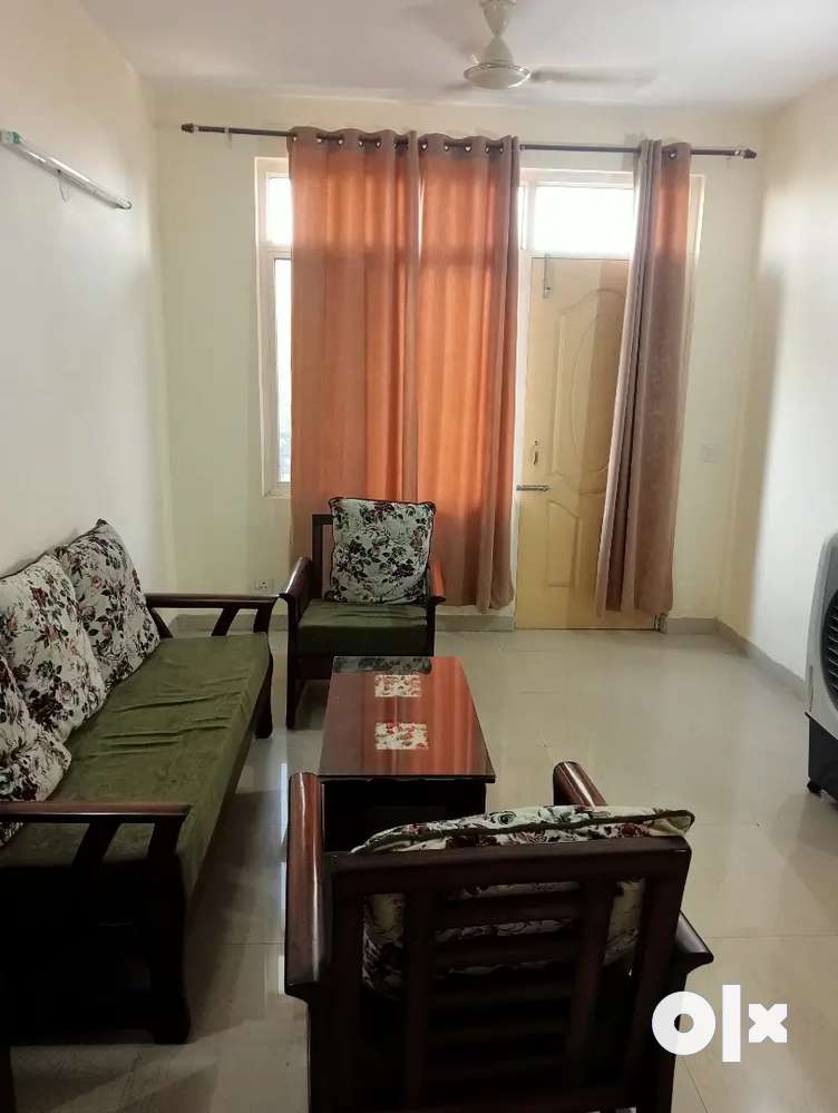 2bhk furnished flat in zirakpur
