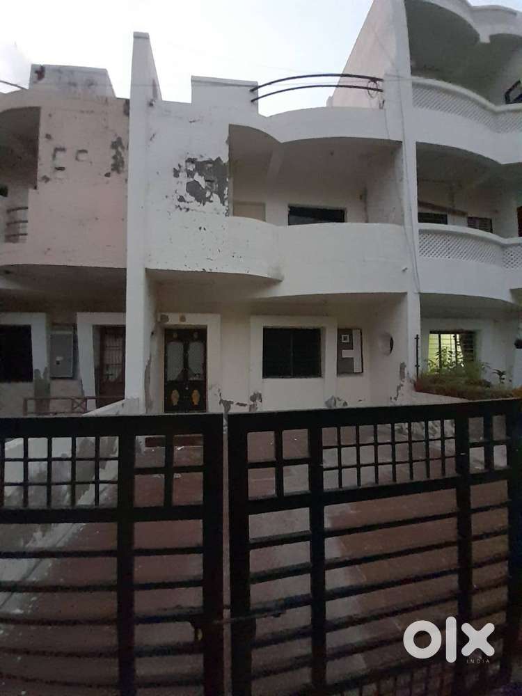 Family only 3bhk for Rent at aarohi club Road Bopal