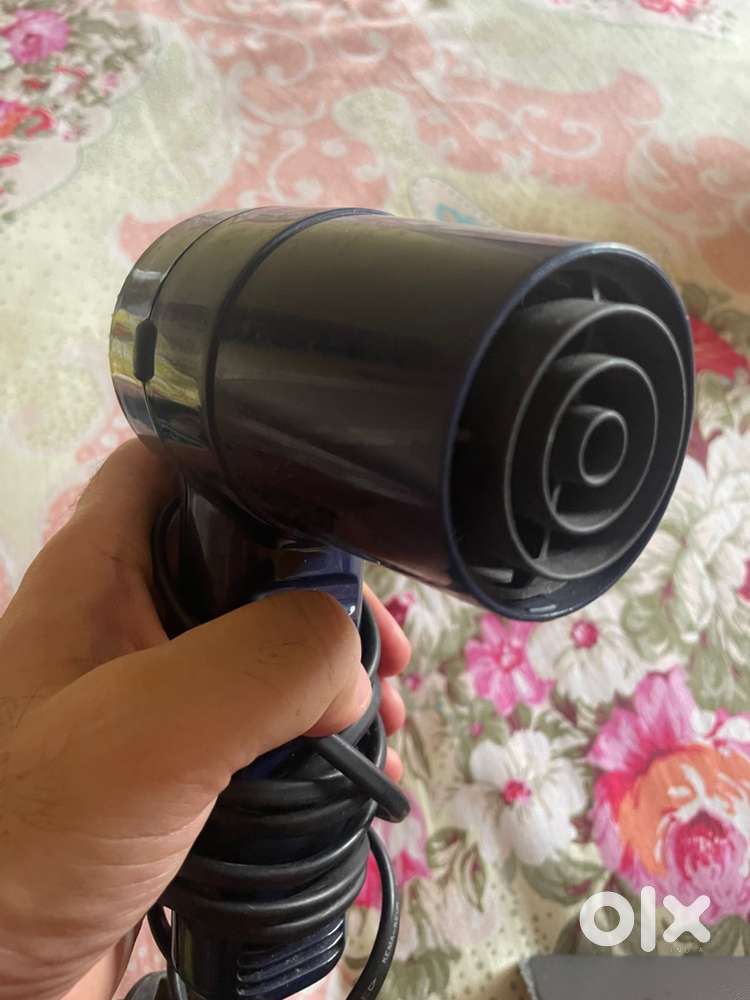 Branded Hair Dryers – Wahl & Remington  Excellent Working Condition