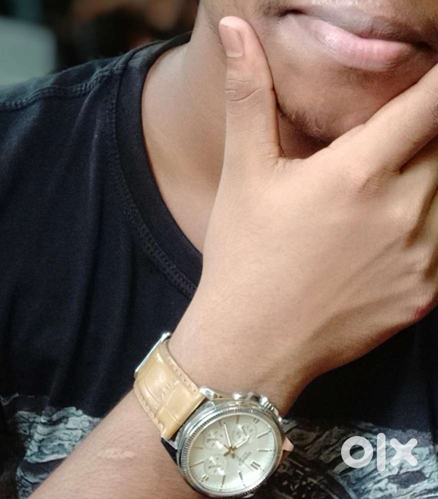 Casio A1079 Analog leather watch