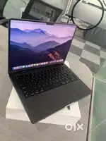 M4 Pro Chip(2024)14 inch(24GB Ram 512GB)100% Health with Apple wrnty