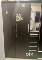 Wordrobe tripple door