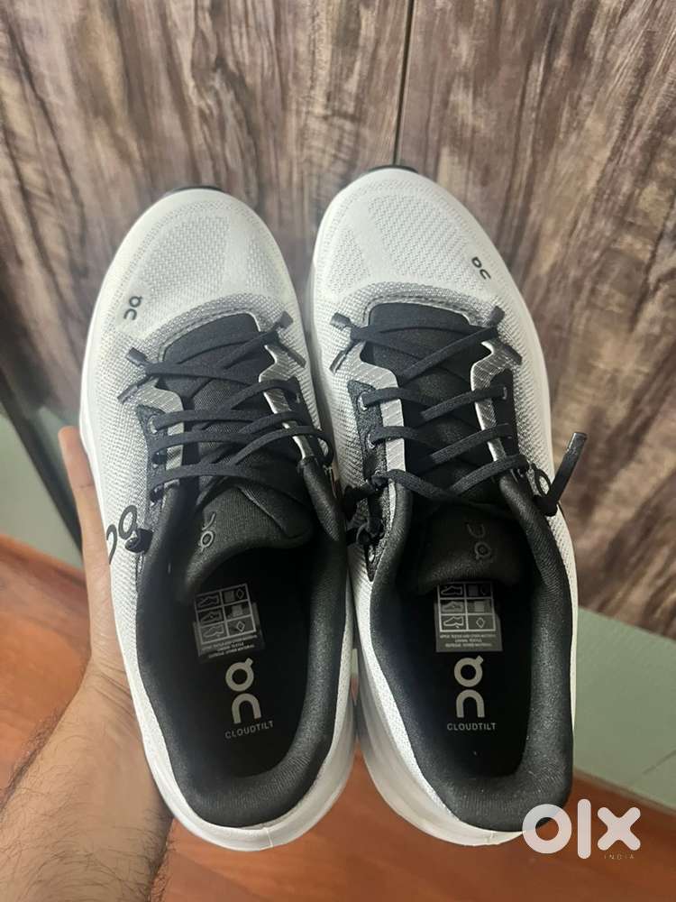 OnCloud Tilt - UK 6.5 Size - Brand New