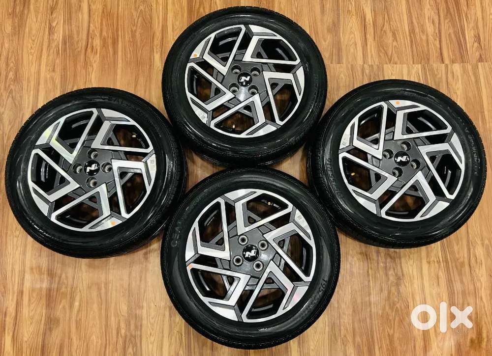 16 inch I20 Nline Diamond cut OEM Alloy wheels with CEAT tyre set of 4