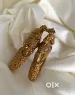 Royal Style Peacock Bangles