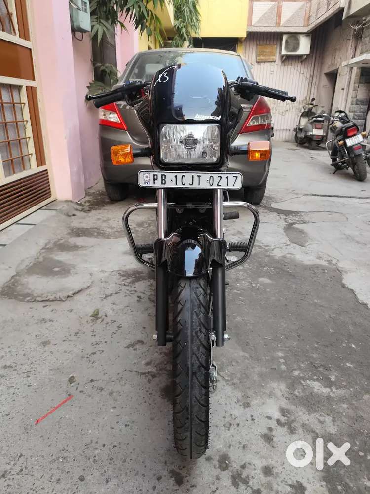 2024 model very good condition bike 2700 km run