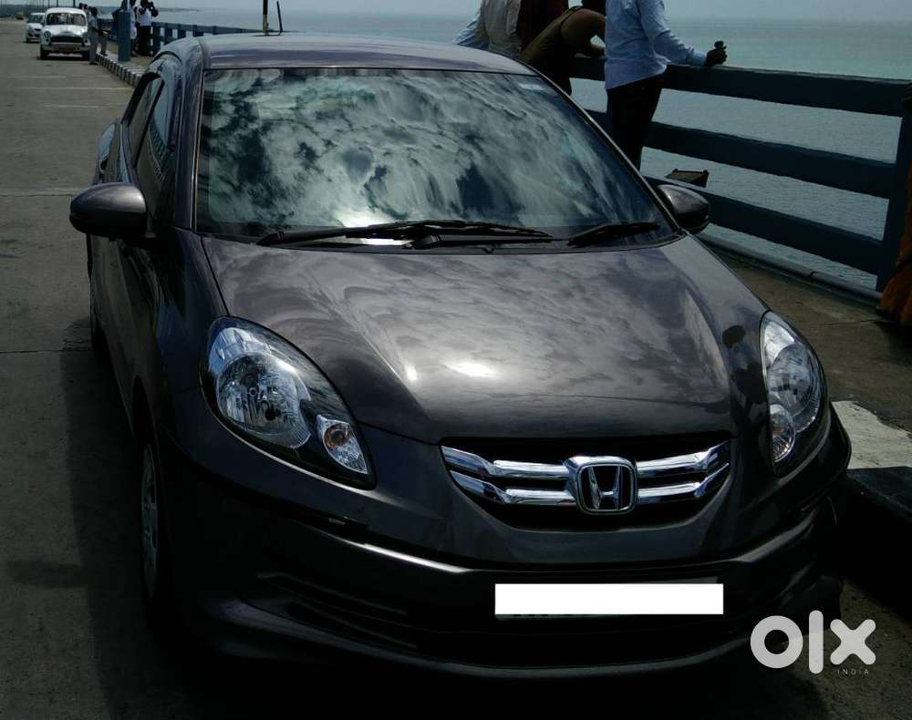 Honda Amaze 2015 Diesel Well Maintained + Single Owner