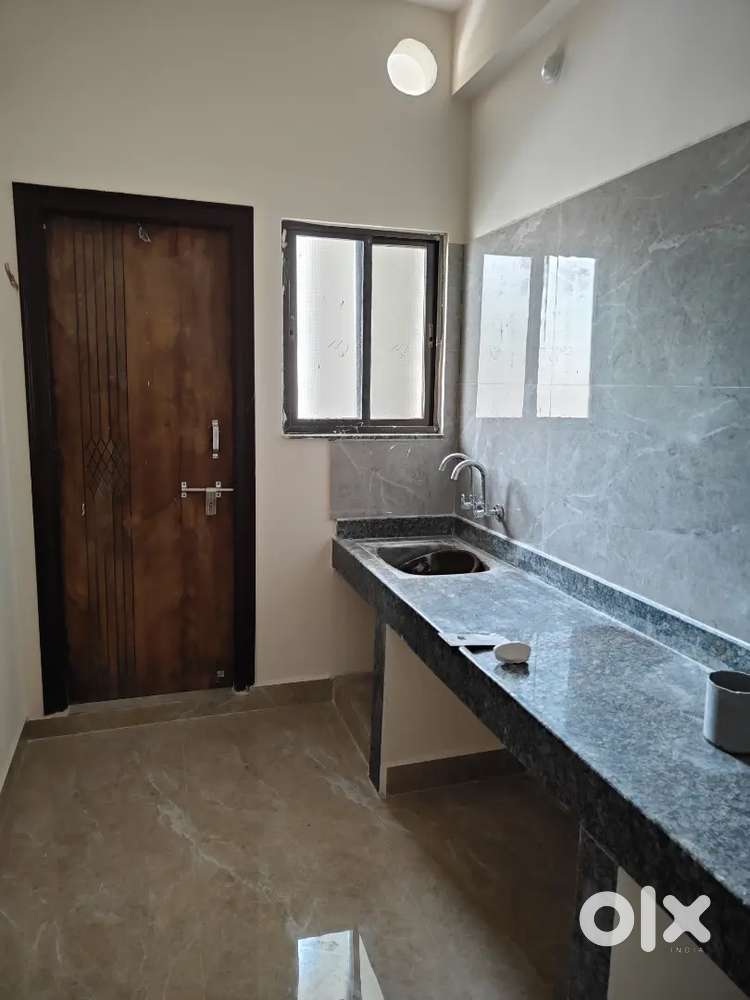 HOUSE FOR LADIES ONLY