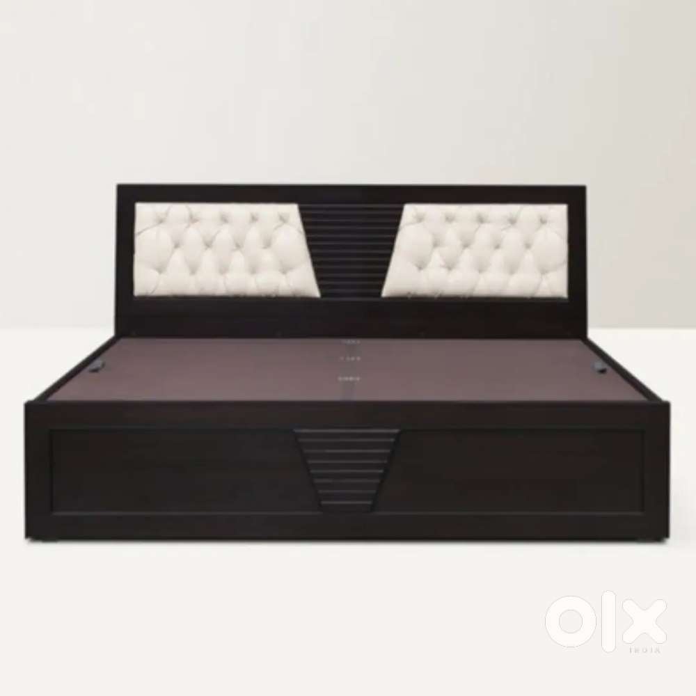 bed Bigger sale on buy new double bed 3900, with -6990/-EMI bi
