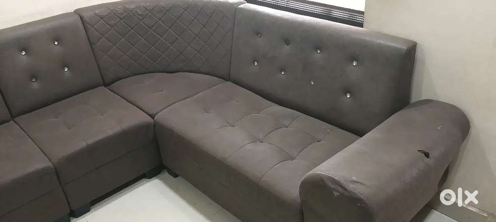 Urgent sell executive 6-7 seater sofa