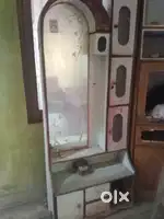 Dining table with mirror