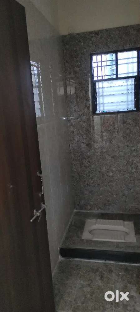 2bhk flat besa sq near by palloti school college market all near by