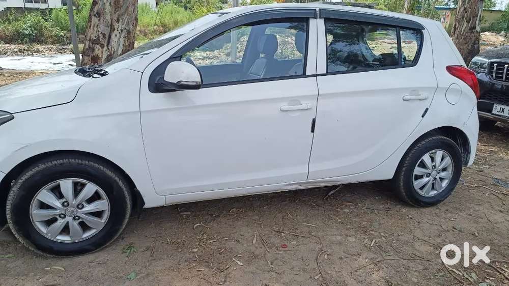 Hyundai i20 2013 Petrol 125000 Km Driven